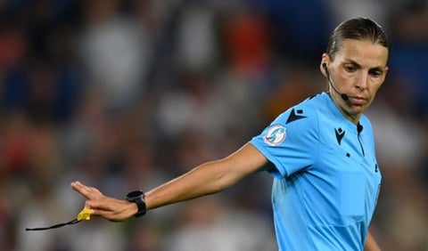 Stéphanie Frappart, árbitra de Real Madrid vs Celtic en Champions