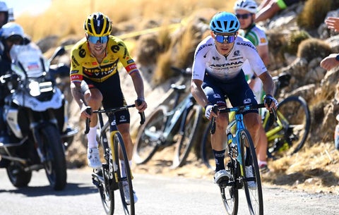 Superman junto a Roglic en la Vuelta a España 2022