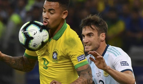 Tagliafico, lateral de Argentina