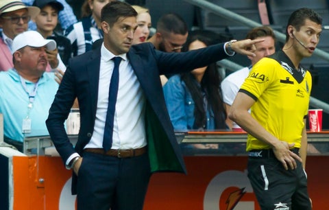 Técnico uruguayo Diego Alonso