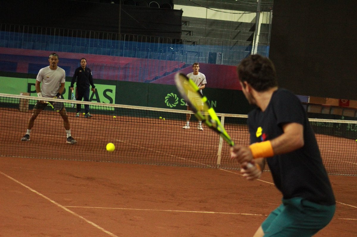 Así entrenan los colombianos para la Copa Davis