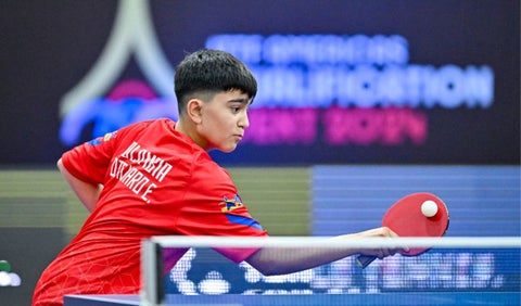 Colombiano Emanuel Otálvaro en tenis de mesa