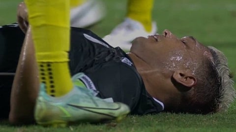 Teofilo Gutierrez en el final del partido Alianza Petrolera vs Cali