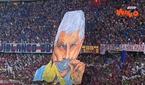 Tifo a Julio Comesaña