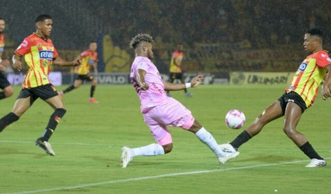 Pereira vs Tolima