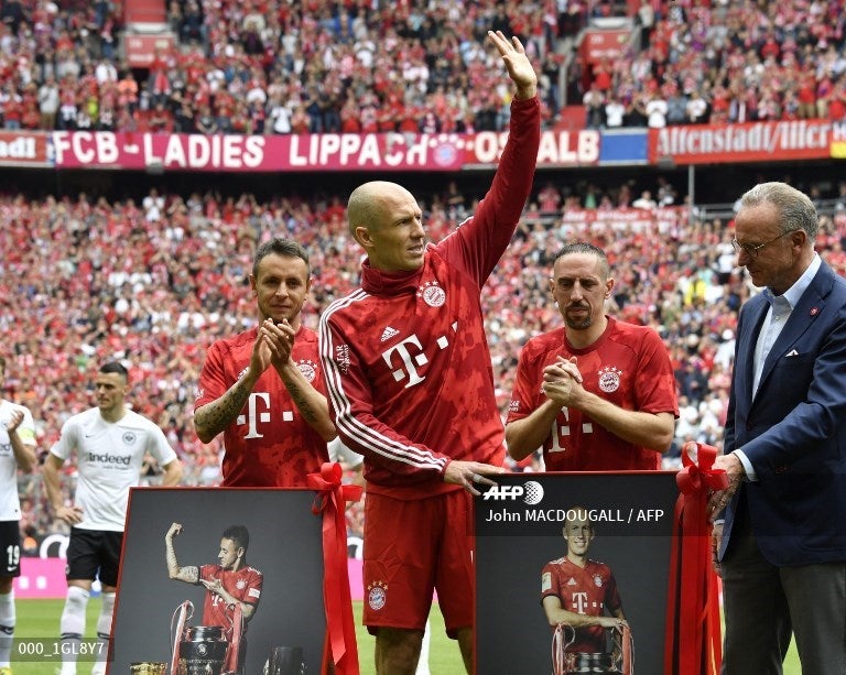 Homenaje de despedida a Robben, Ribery y Rafinha