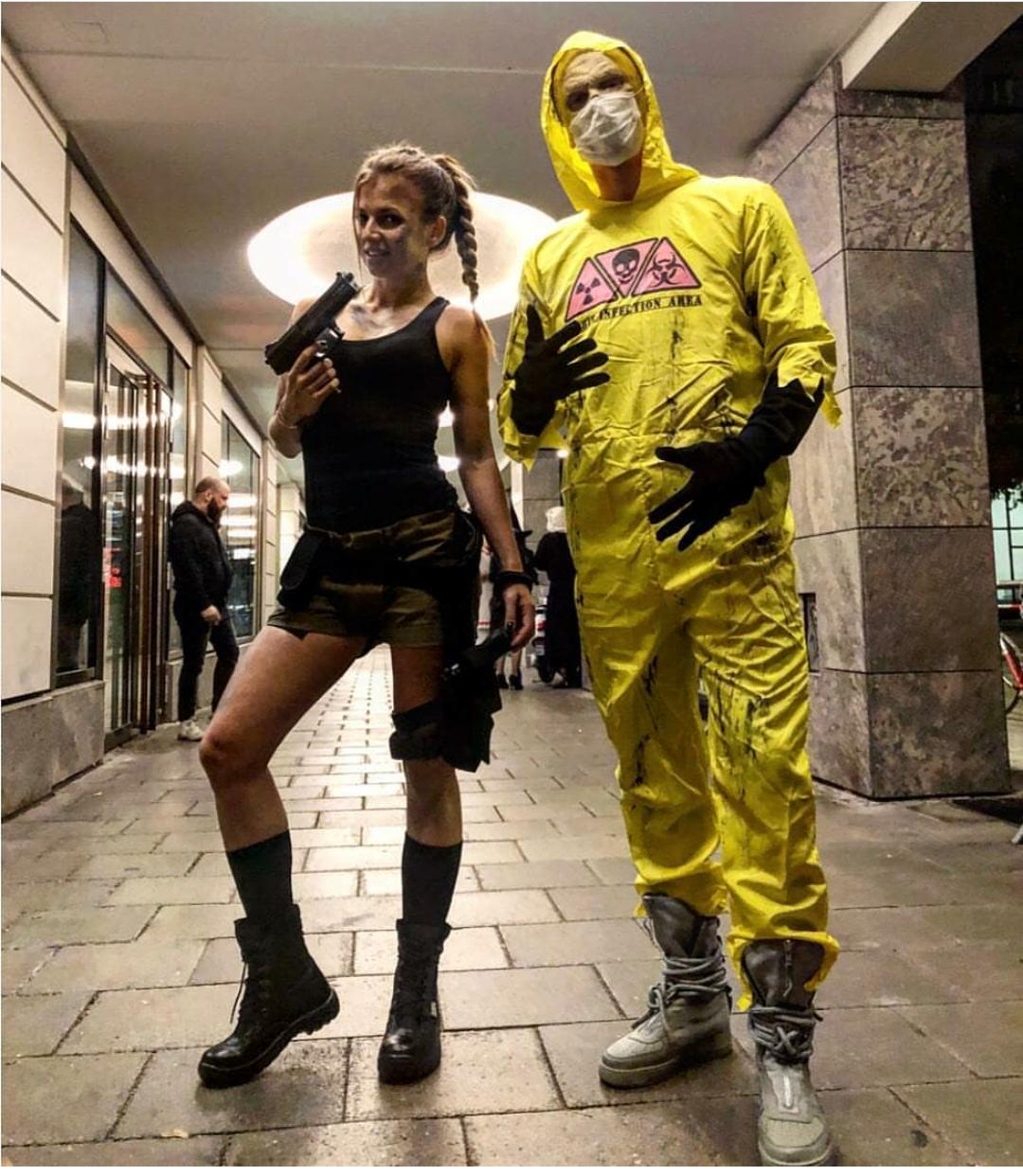 Robert Lewandowski y su esposa en halloween