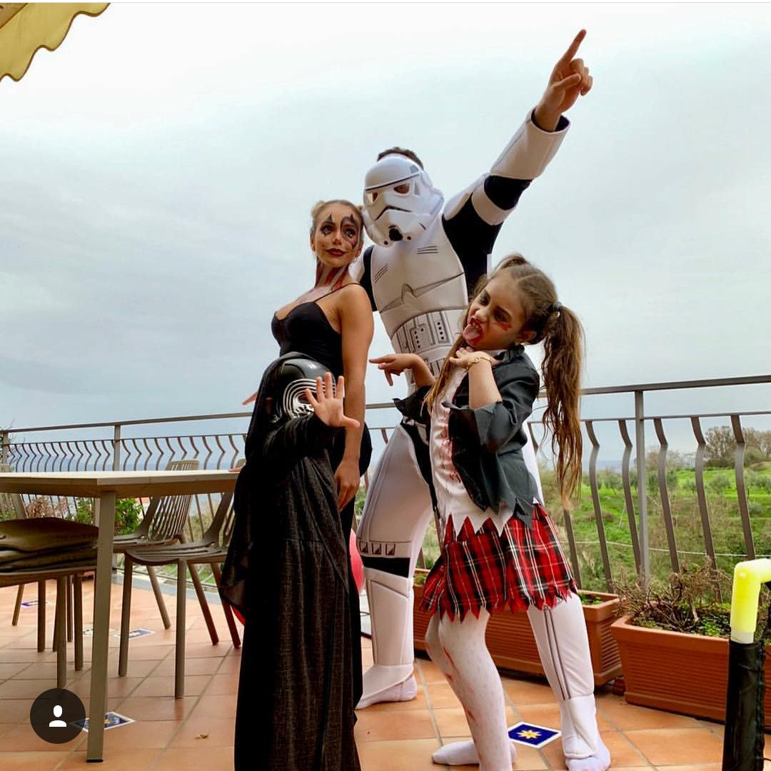 Familia de David Ospina en Halloween