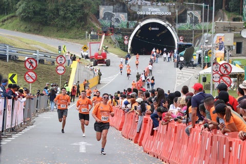 Media Maratón Túnel de La Línea