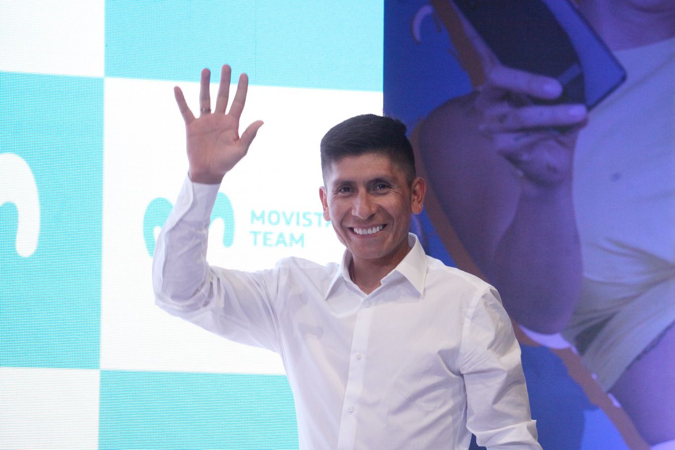 Nairo Quintana en rueda de prensa de presentación con el Movistar