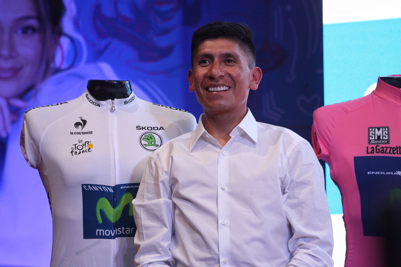 Nairo Quintana en rueda de prensa de presentación con el Movistar