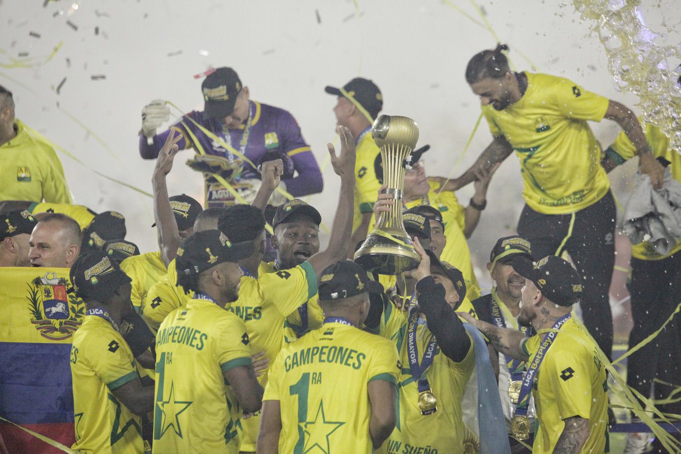 Independiente Santa Fe vs Atlético Bucaramanga - Final Liga Betplay 2024-1