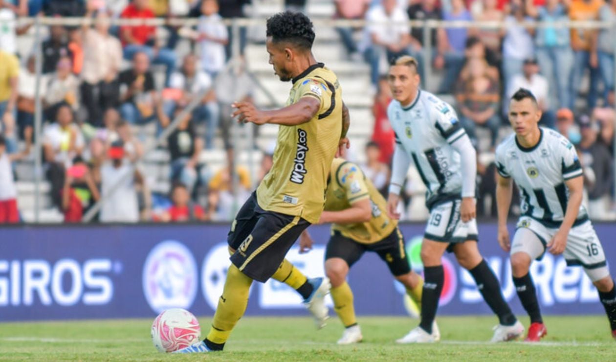 Wilson Morelo con Águilas Doradas