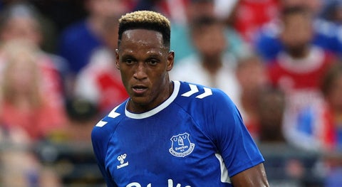 Yerry Mina titular con el Everton ante Chelsea en la Premier League